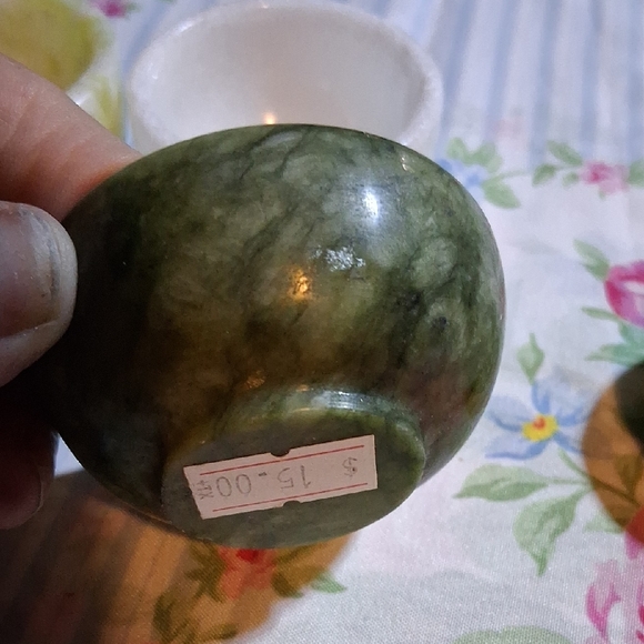 Set of Green and White Stone Bowls - Picture 4 of 6
